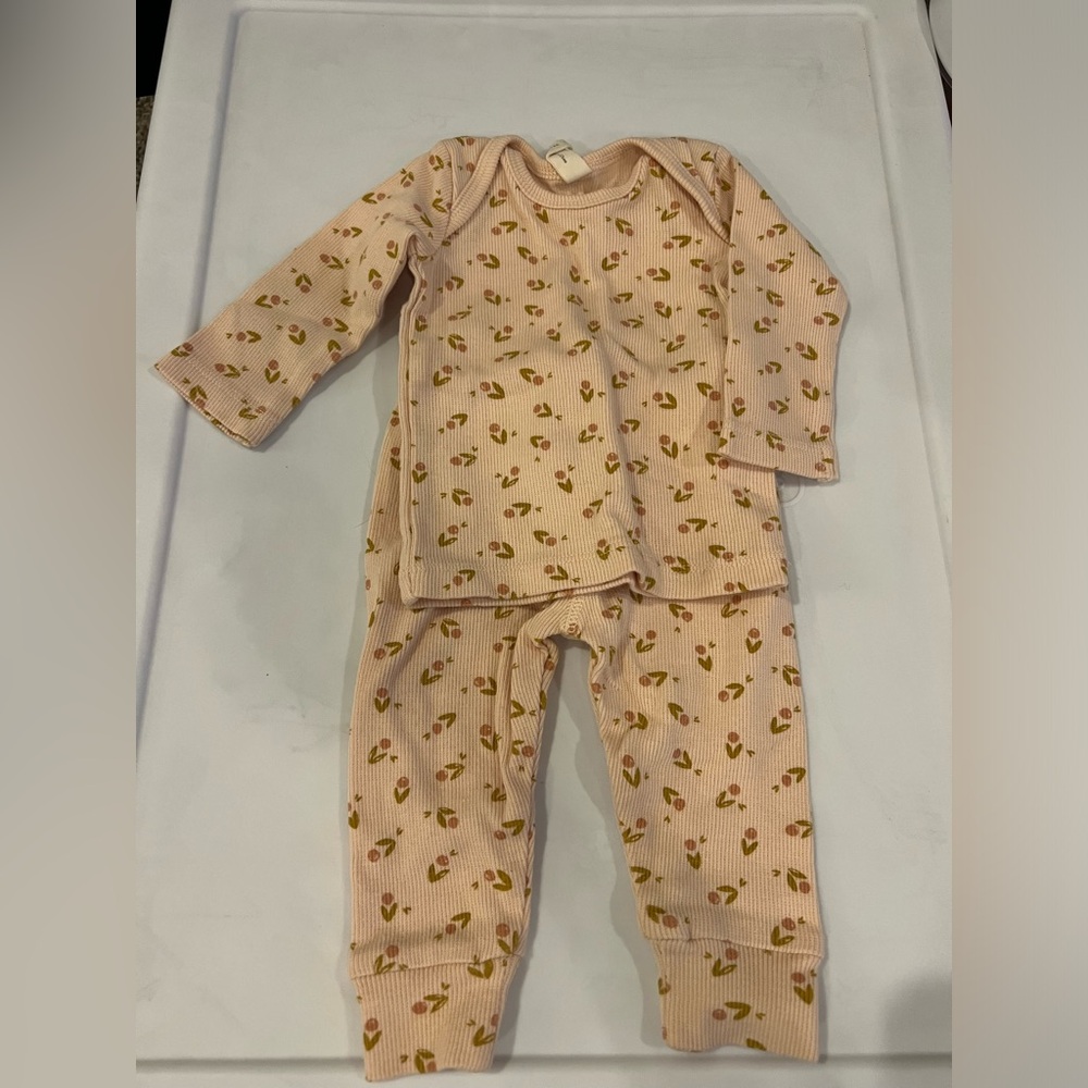 Floral 0-3M Quincy Mae Matching Set